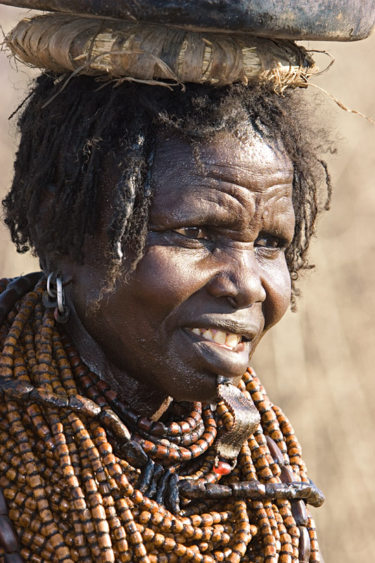 160   Old woman from the Nyangatom tribe